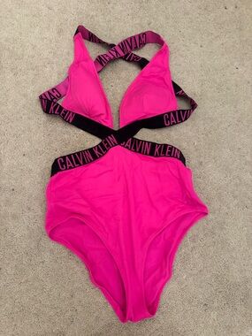 Cacique Hot Pink and Black Bralette with Logo Band